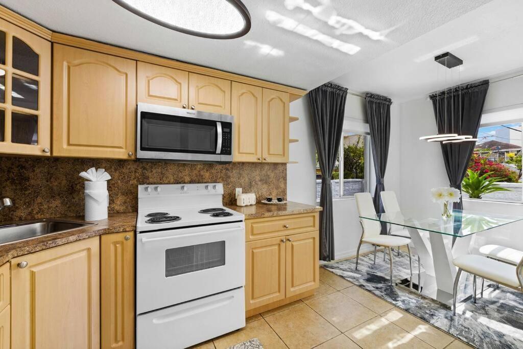 Beautiful Apartment In The Heart Of Miami Apt 8 ภายนอก รูปภาพ